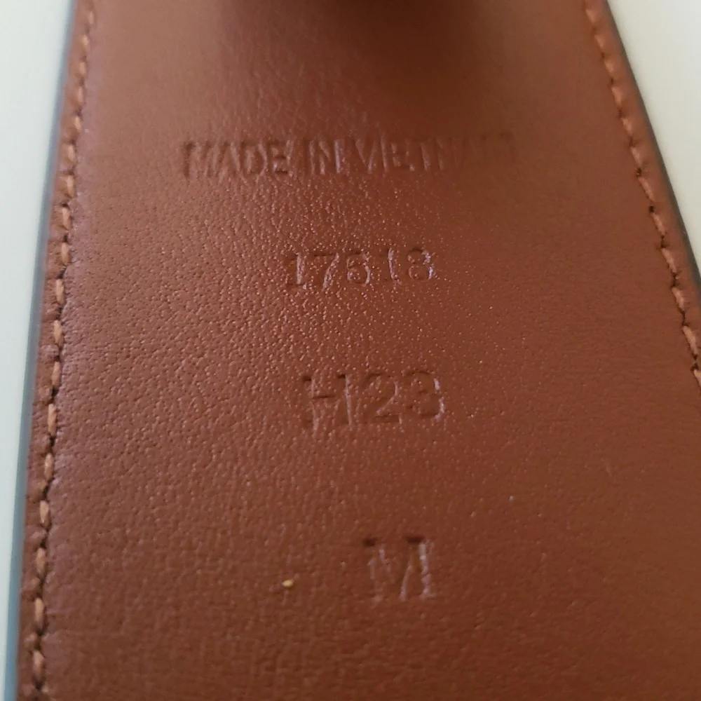 Lauren Ralph Lauren Stylish Tan and Brown Belt. Size M. NWT.‎